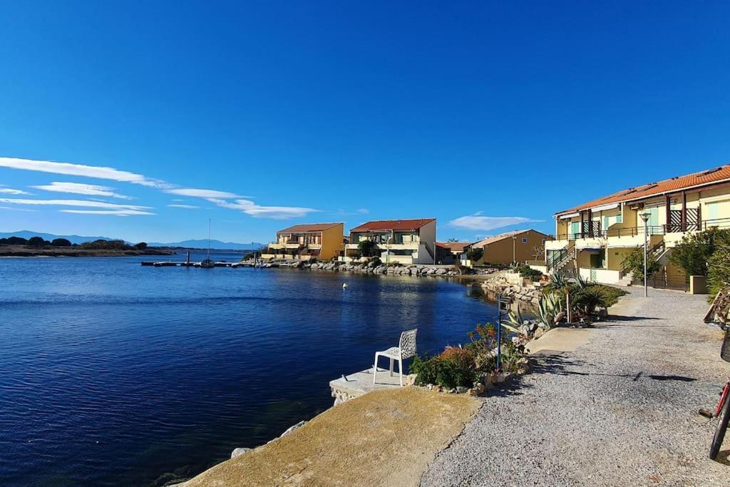 Appartement Coup De Coeur Les Pieds Dans L'Eau Ле-Баркарес Екстер'єр фото
