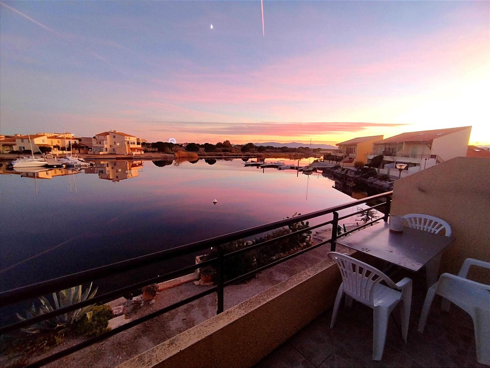 Appartement Coup De Coeur Les Pieds Dans L'Eau Ле-Баркарес Екстер'єр фото